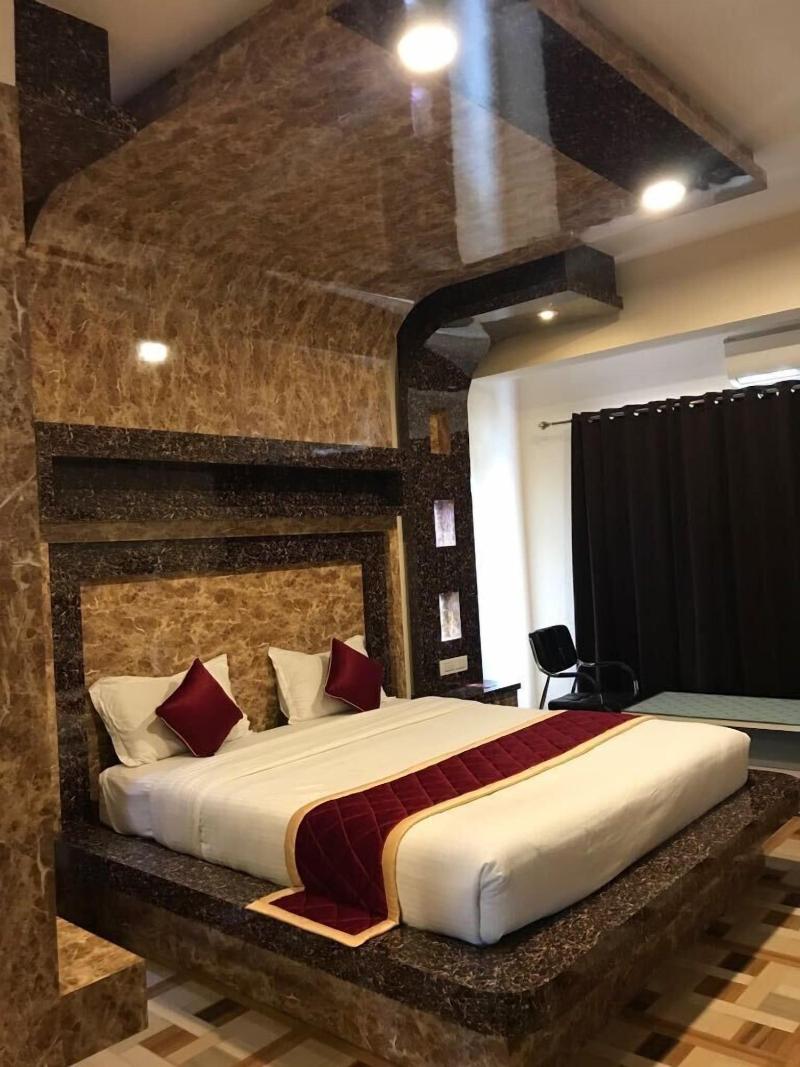 Nest Inn Hotel image