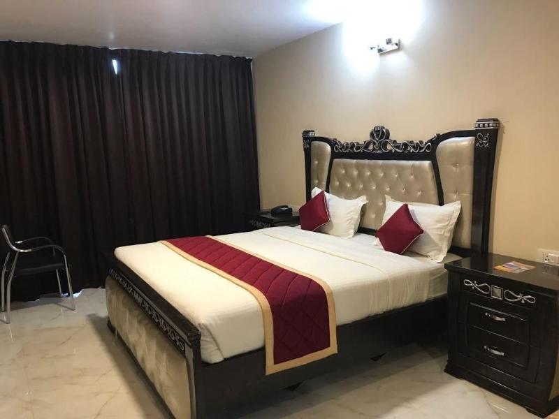 Nest Inn Hotel image