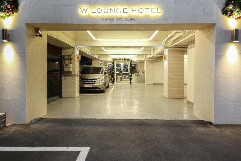 W Lounge Hotel image