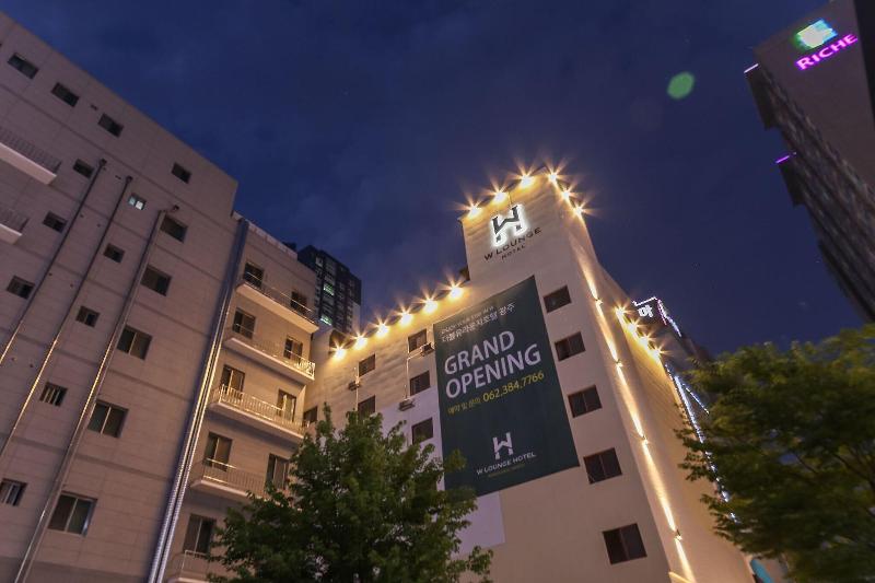 W Lounge Hotel image