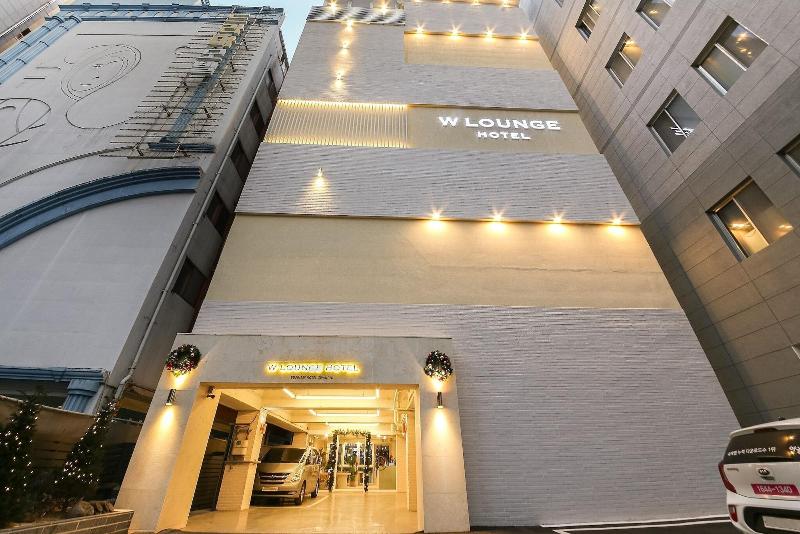 W Lounge Hotel image