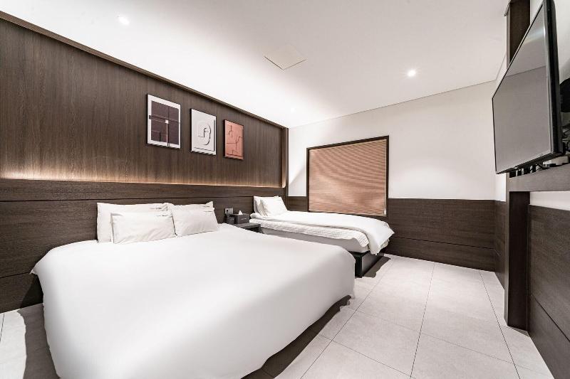Waba Motel image