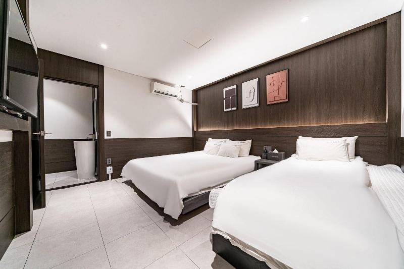Waba Motel image