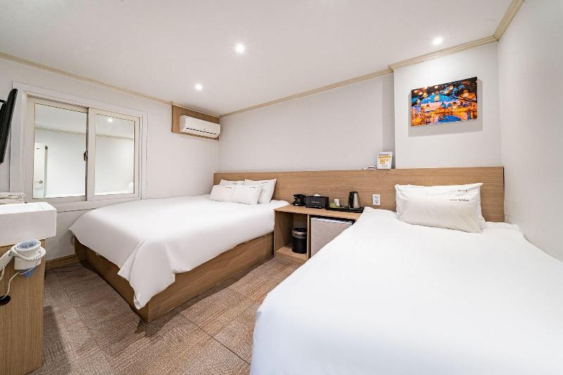 Waba Motel image