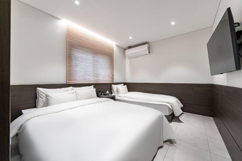 Waba Motel image