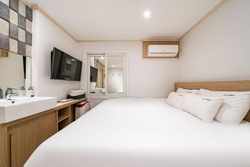 Waba Motel image