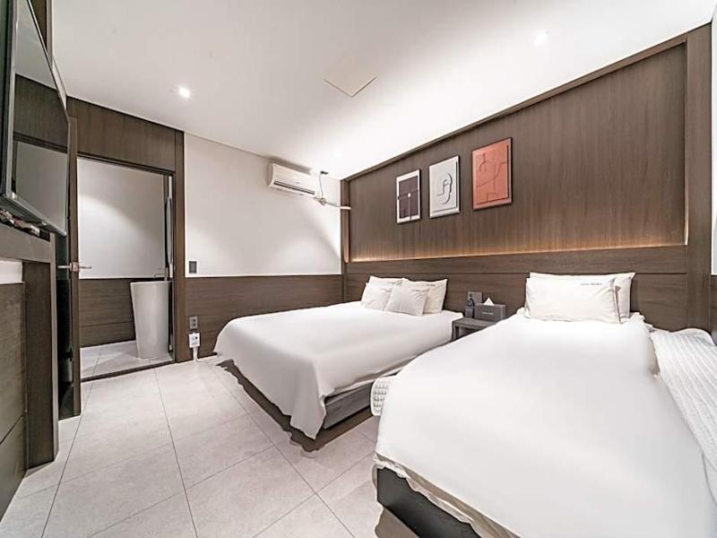 Waba Motel image