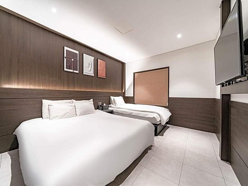 Waba Motel image