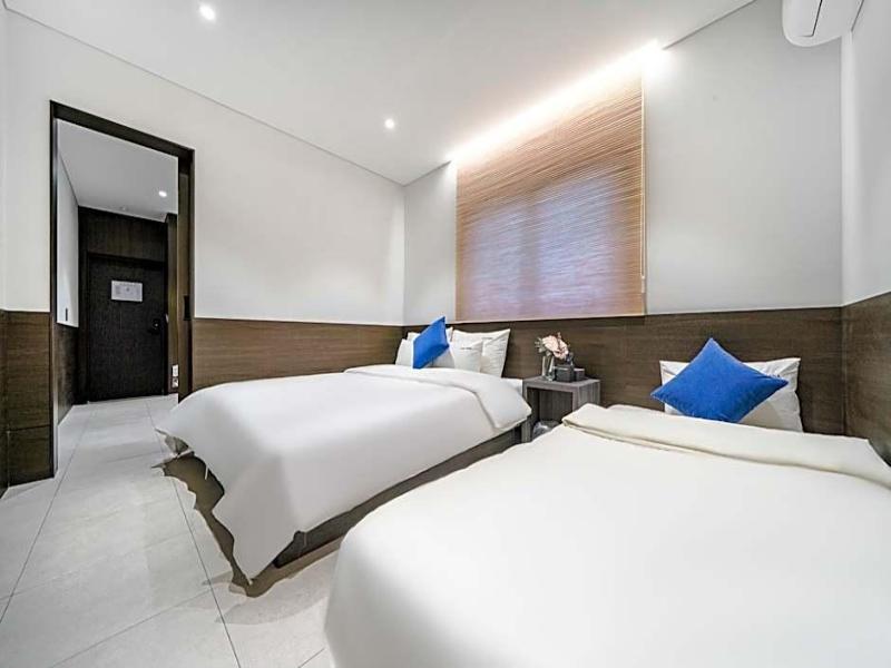 Waba Motel image
