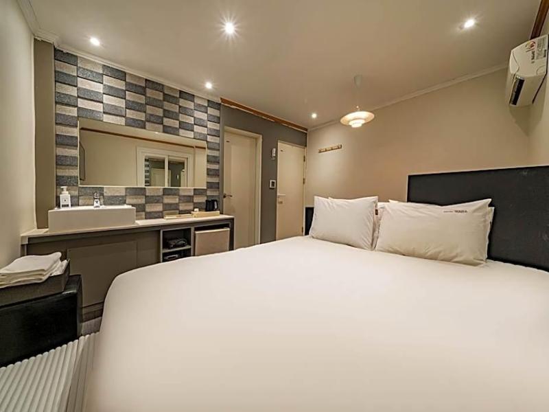 Waba Motel image