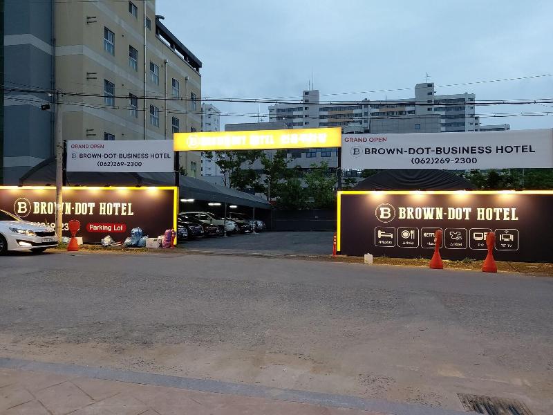 Vip Hotel image