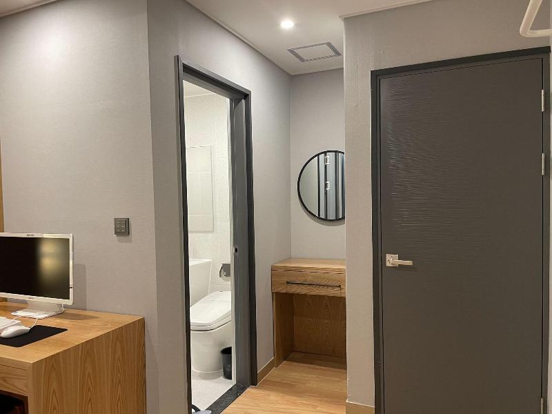 Vip Hotel image