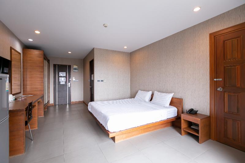 Farthai Residence by Zuzu image