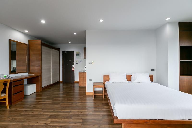 Farthai Residence by Zuzu image