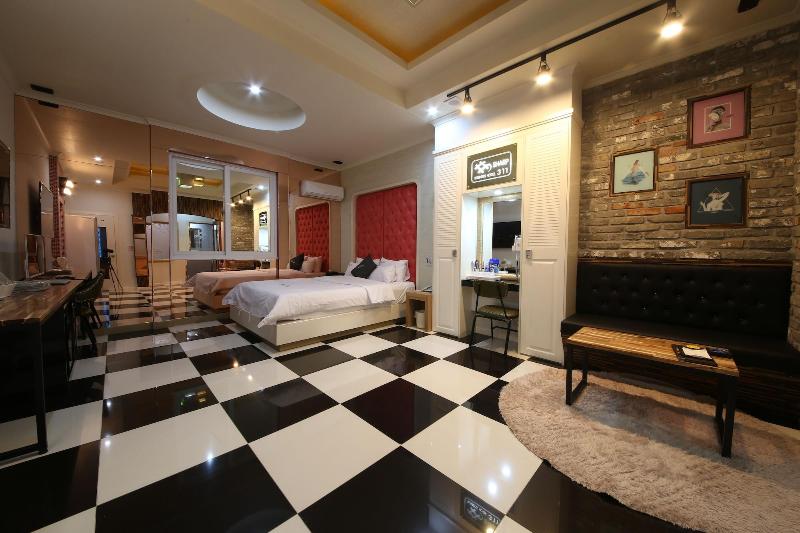 Hanam Hotel Sharp image