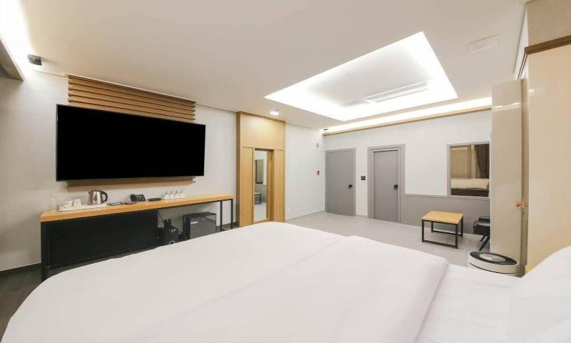 Hanam Hotel Sharp image