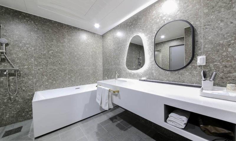 Hanam Hotel Sharp image