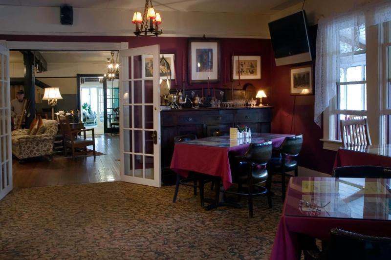 The Inn At Starlight Lake image