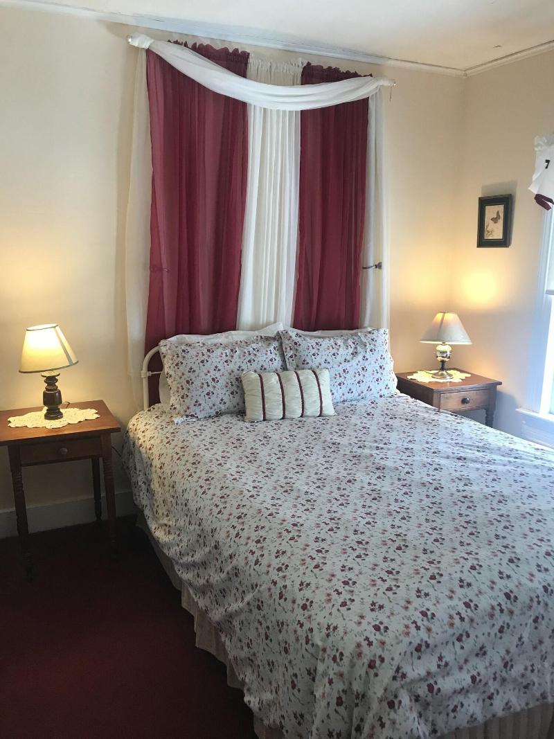 The Inn At Starlight Lake image