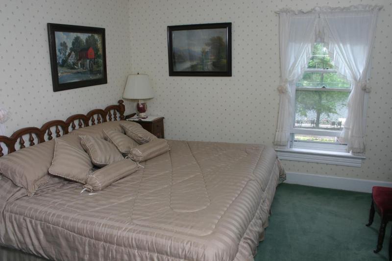The Inn At Starlight Lake image