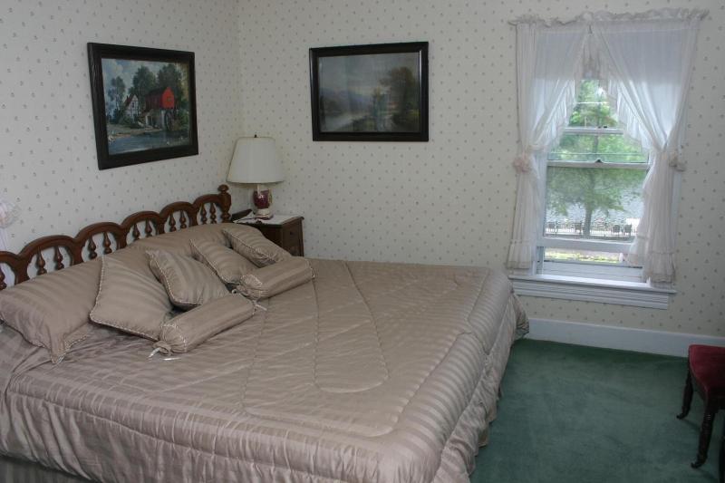 The Inn At Starlight Lake image