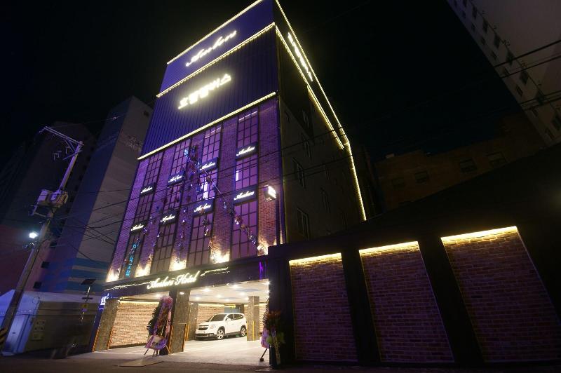 Hotel Ambers image