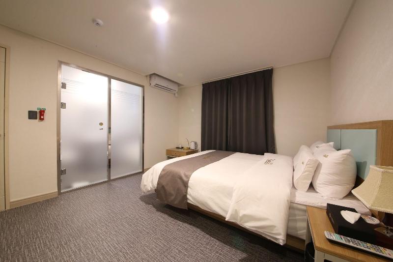 Hotel Ambers image