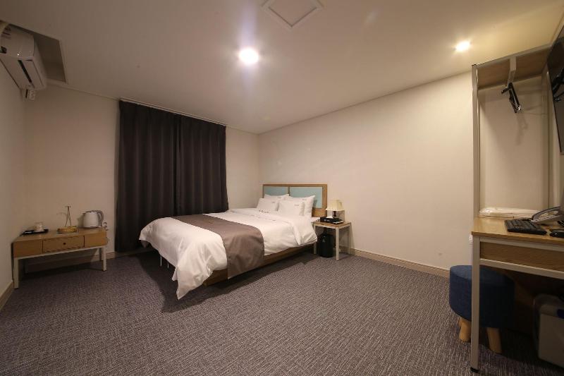 Hotel Ambers image