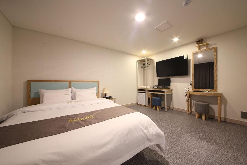 Hotel Ambers image