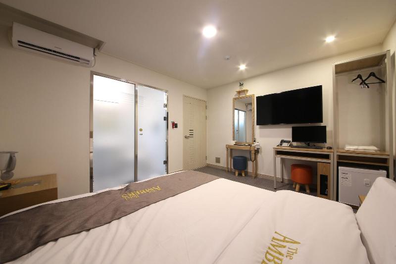 Hotel Ambers image