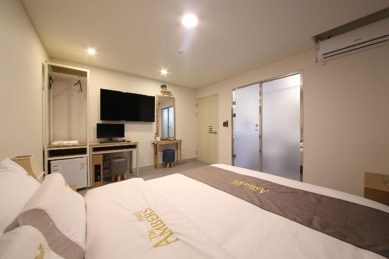 Hotel Ambers image