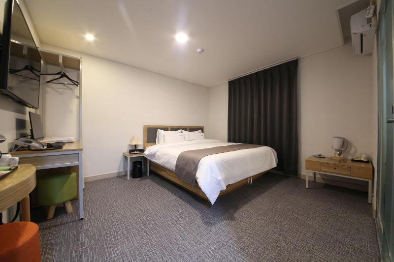 Hotel Ambers image