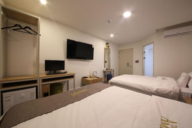 Hotel Ambers image