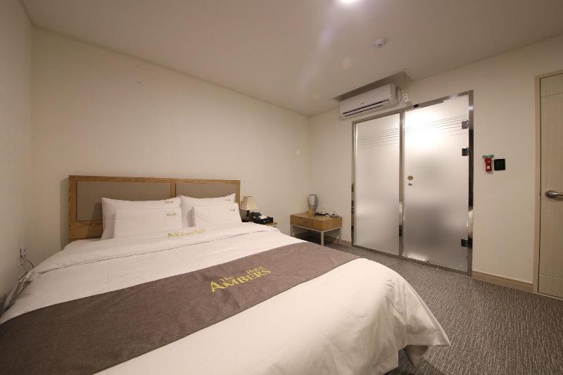 Hotel Ambers image