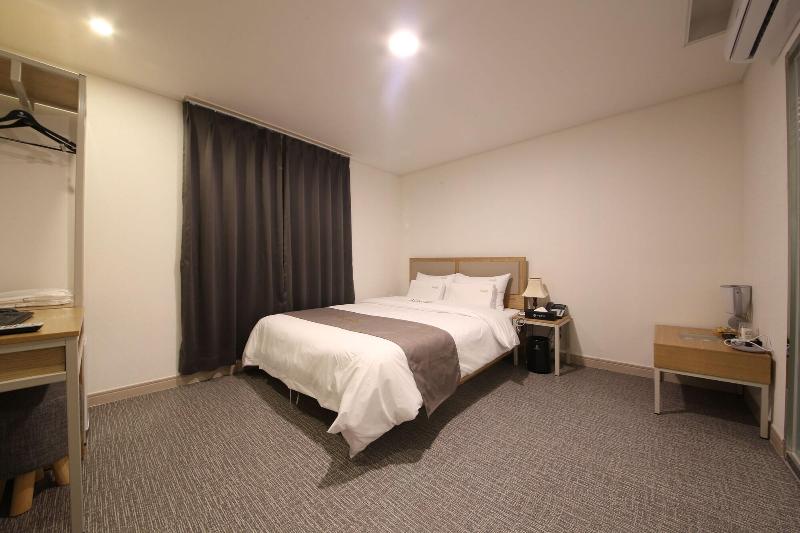 Hotel Ambers image