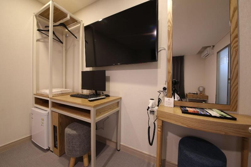 Hotel Ambers image