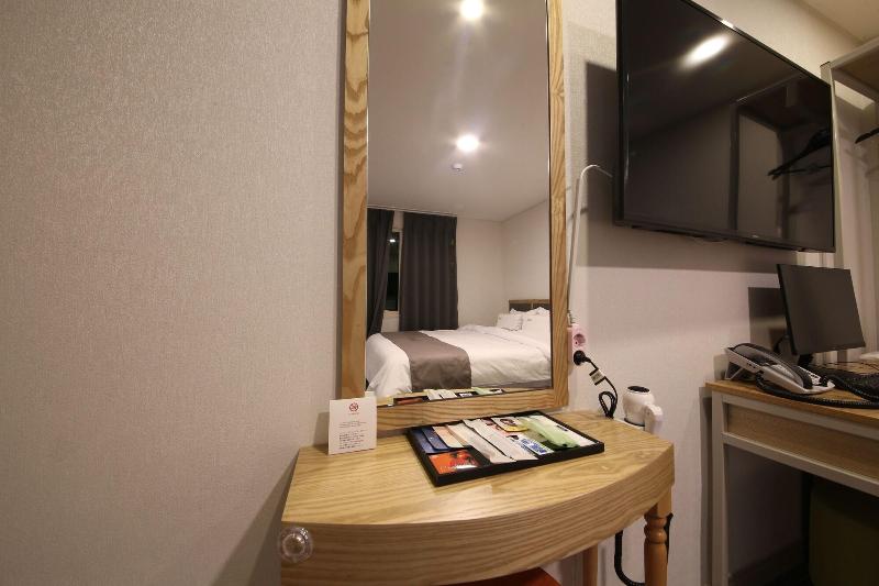 Hotel Ambers image