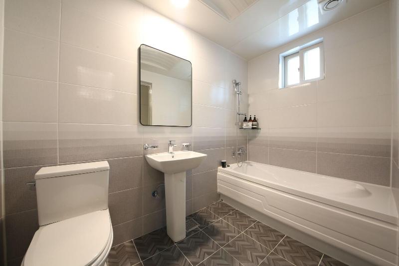 Hotel Ambers image