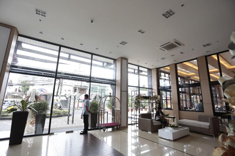 The Carmen Hotel