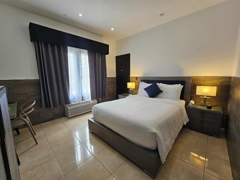Beverly Hills: Hotel & Business image