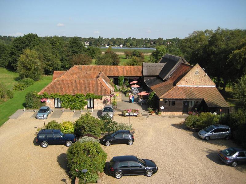 Ivy House Country Hotel image
