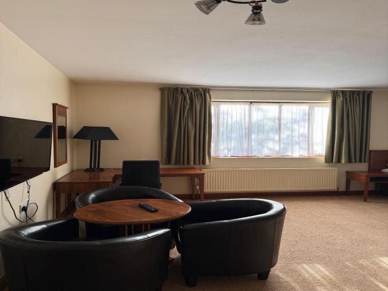 Ivy House Country Hotel image