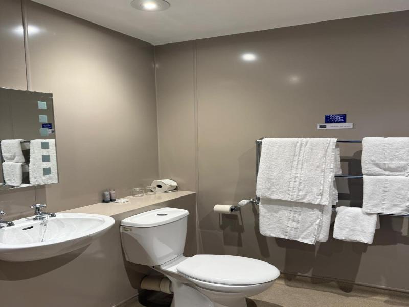 Ivy House Country Hotel image