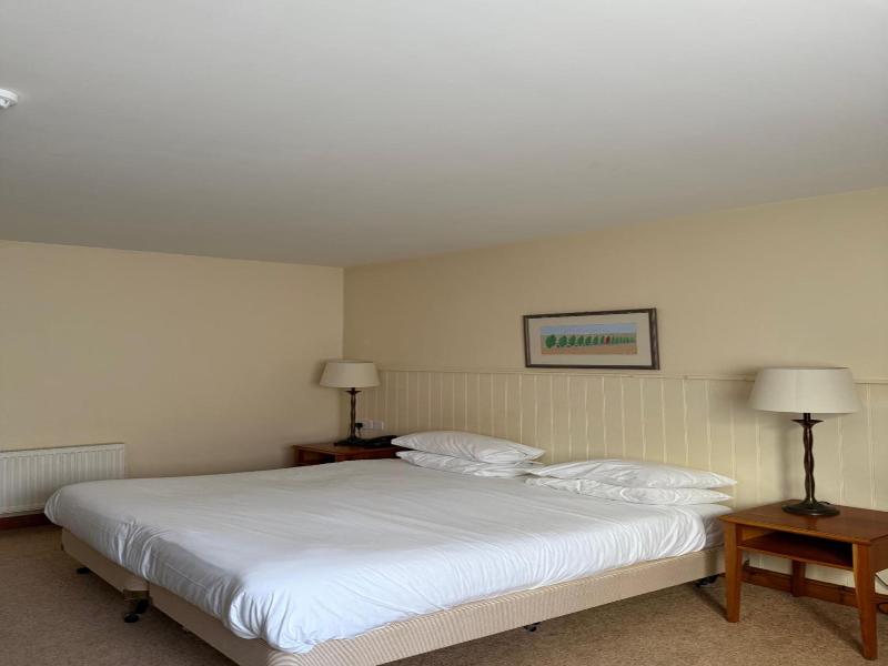 Ivy House Country Hotel image
