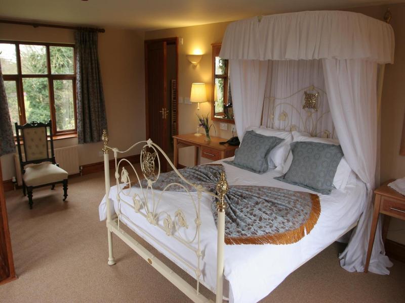 Ivy House Country Hotel image