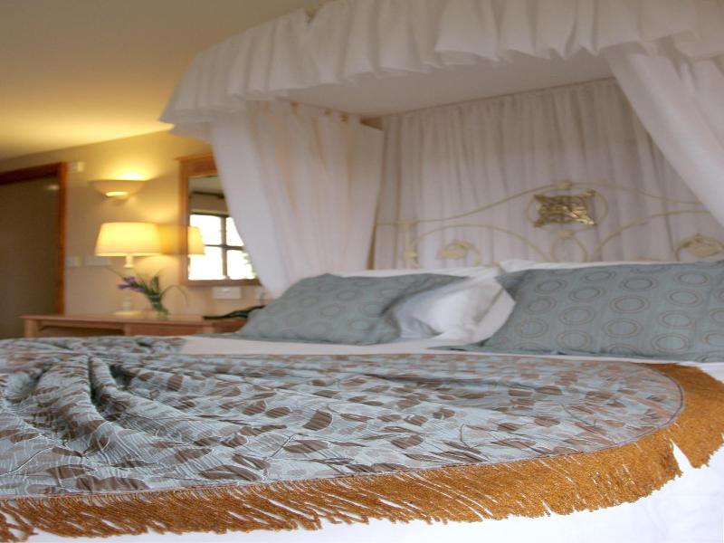 Ivy House Country Hotel image