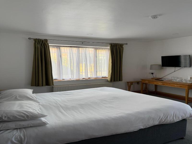 Ivy House Country Hotel image