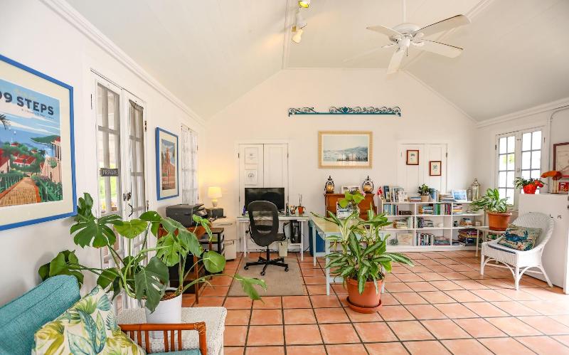 At Home in the Tropics B&B image