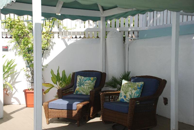 At Home in the Tropics B&B image