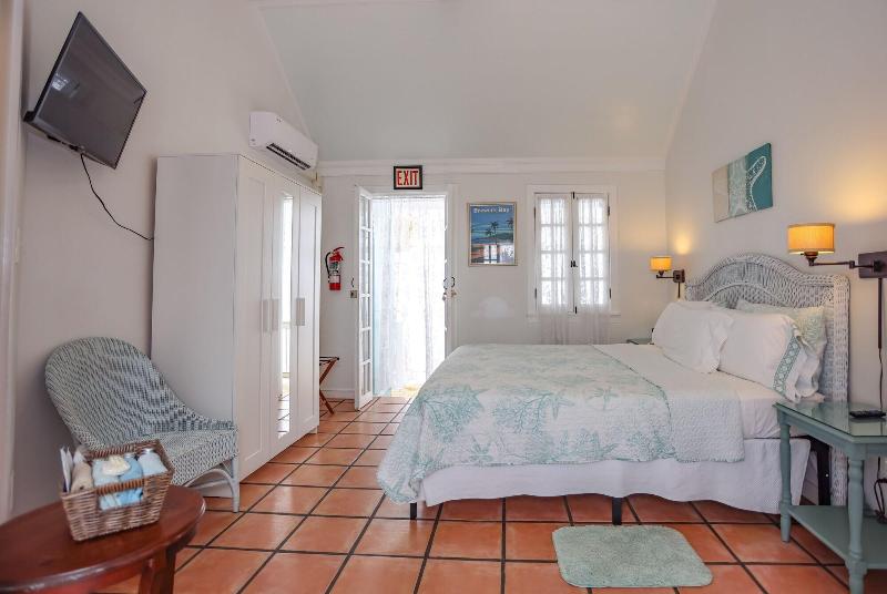 At Home in the Tropics B&B image